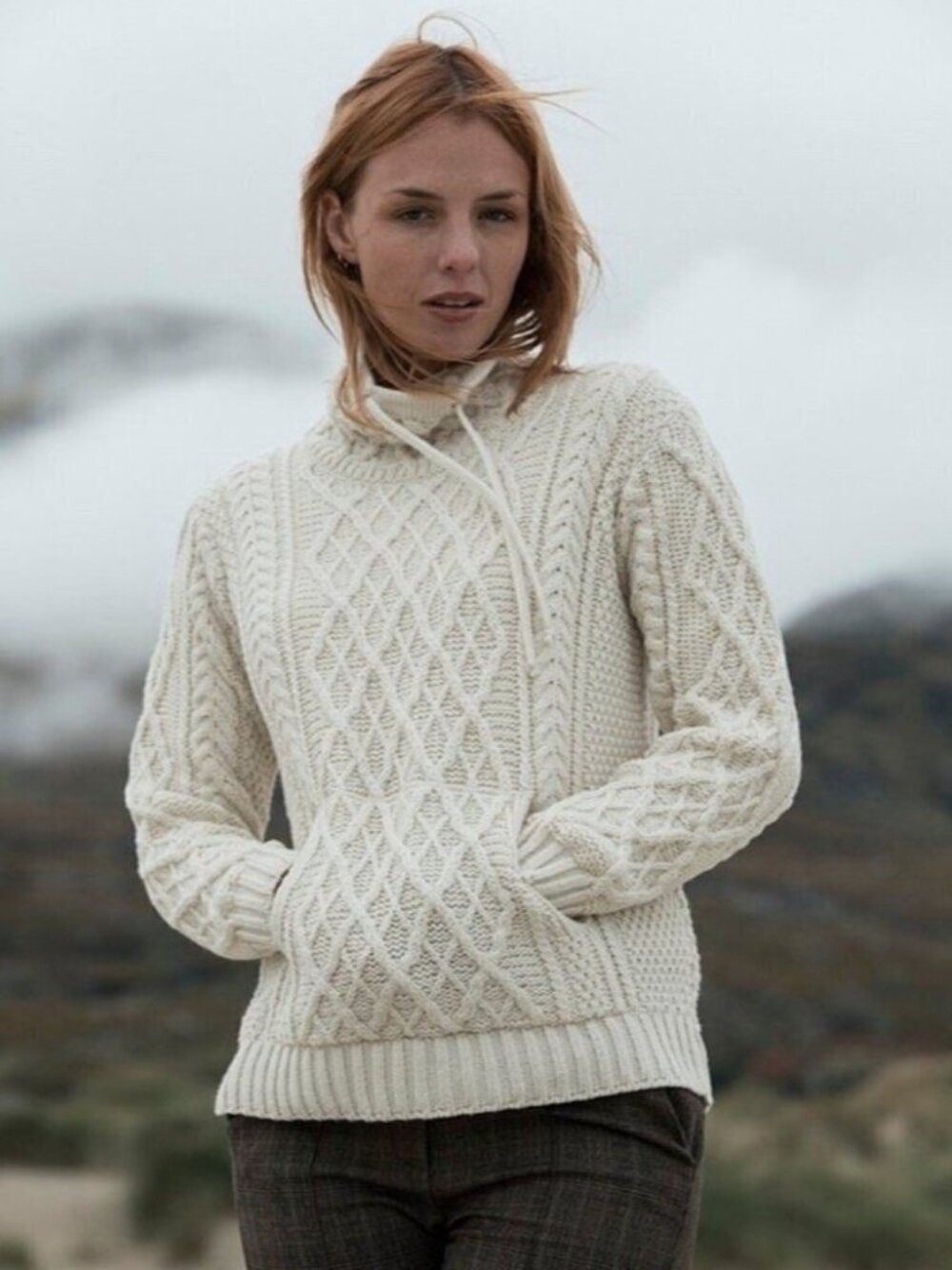 Aran Merino Wool Cableknit Pullover Kangaroo Pocket Sweater - Small 🇮🇪